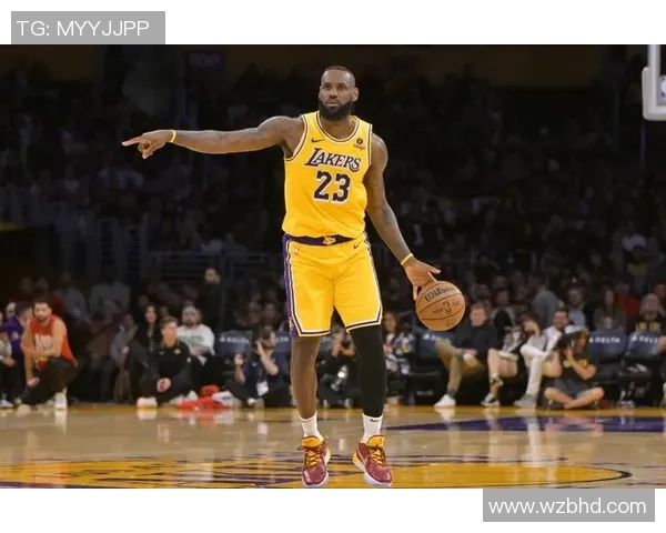 詹姆斯创历史新纪录成首位4万分1万板1万助的篮球传奇